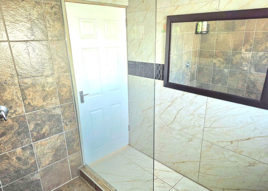 4 Bedroom Property for Sale in Rowallan Park Eastern Cape